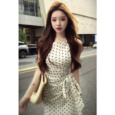 批发波点无袖背心裙连衣裙子夏季独特收腰法式小众修身千金风气质长裙