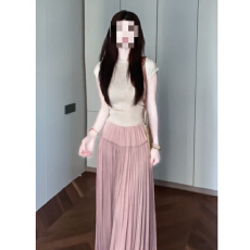 批发温柔风修身短袖上衣女夏季新款气质显瘦粉色高腰压褶半身裙两件套