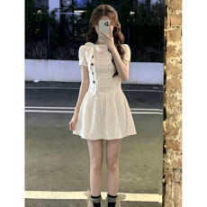 批发miu系穿搭白色<b class='q'>波点</b><b class='q'>连衣裙</b>子女夏季2026新款千金感绝美收腰a字短裙