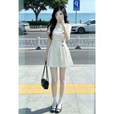 批发miu系穿搭白色<b class='q'>波点</b><b class='q'>连衣裙</b>子女夏季2026新款千金感绝美收腰a字短裙