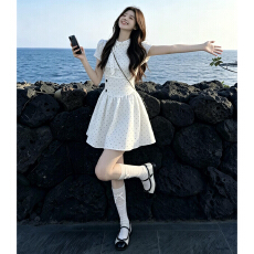 批发miu系穿搭白色<b class='q'>波点</b><b class='q'>连衣裙</b>子女夏季2026新款千金感绝美收腰a字短裙