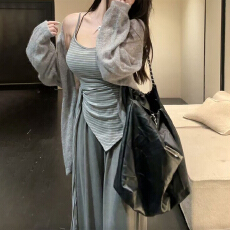 批发条纹吊带上衣短款<b class='q'>外套</b>阔腿裤套装女春秋针织<b class='q'>外套</b>+背心+长裤三件套