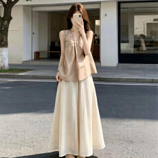 批发初夏季韩系温柔风扭结V领无袖上衣配杏色垂感阔腿<b class='q'>裤</b><b class='q'>miu</b>系穿搭套装