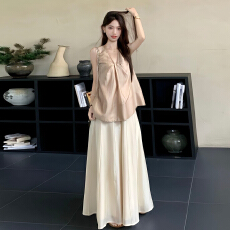 批发初夏季韩系温柔风扭结V领无袖上衣配杏色垂感阔腿<b class='q'>裤</b><b class='q'>miu</b>系穿搭套装