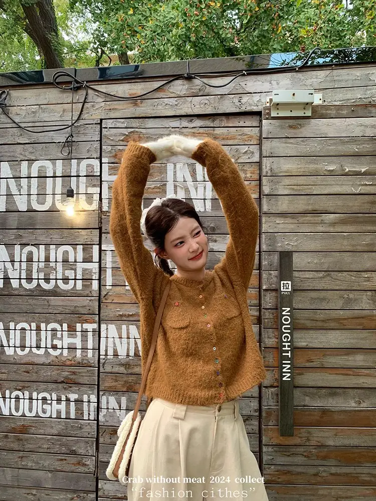 알파카 니트 긴소매 스웨터 상세 이미지 1