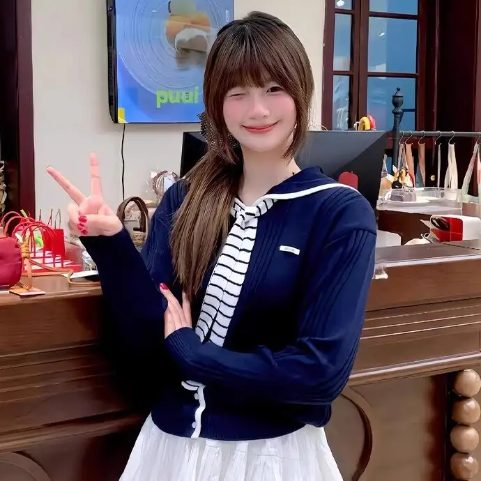 세일러 칼라 루즈핏 니트 가디건 상세 이미지 3