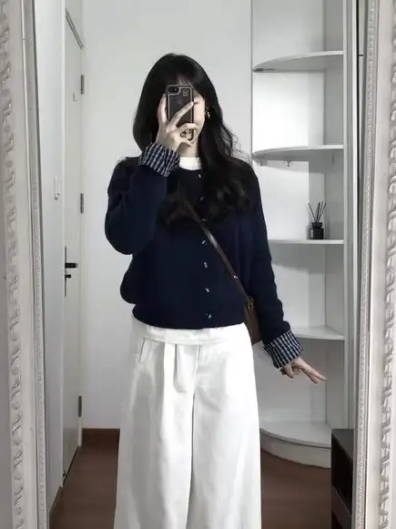 투레이어 네이비 울 가디건 상세 이미지 4