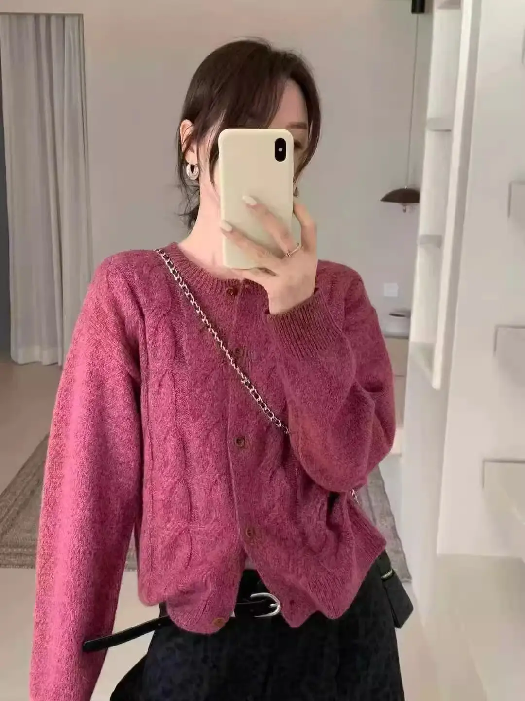 꽈배기 울 100% 라운드넥 가디건 상세 이미지 4