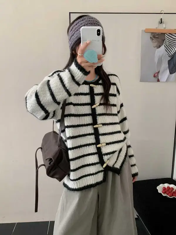 스트라이프 울 가디건 상세 이미지 2