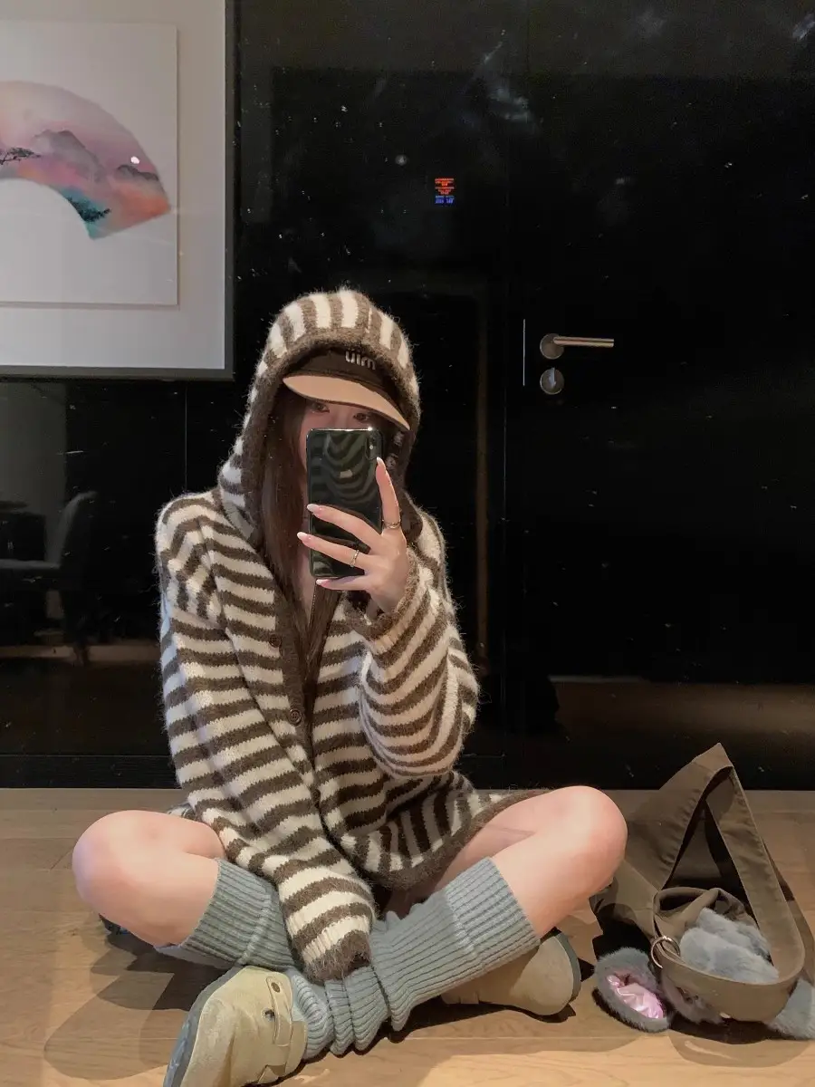 한국인기 루즈핏 브라운 스트라이프 후드 가디건 상세 이미지 3
