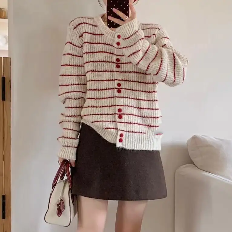 스트라이프 라운드넥 울 가디건 상세 이미지 3