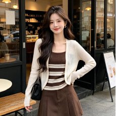 批发韩系薄款防晒针织开衫配条纹吊带衫两件套女夏季<b class='q'>时尚</b>百搭套装上衣