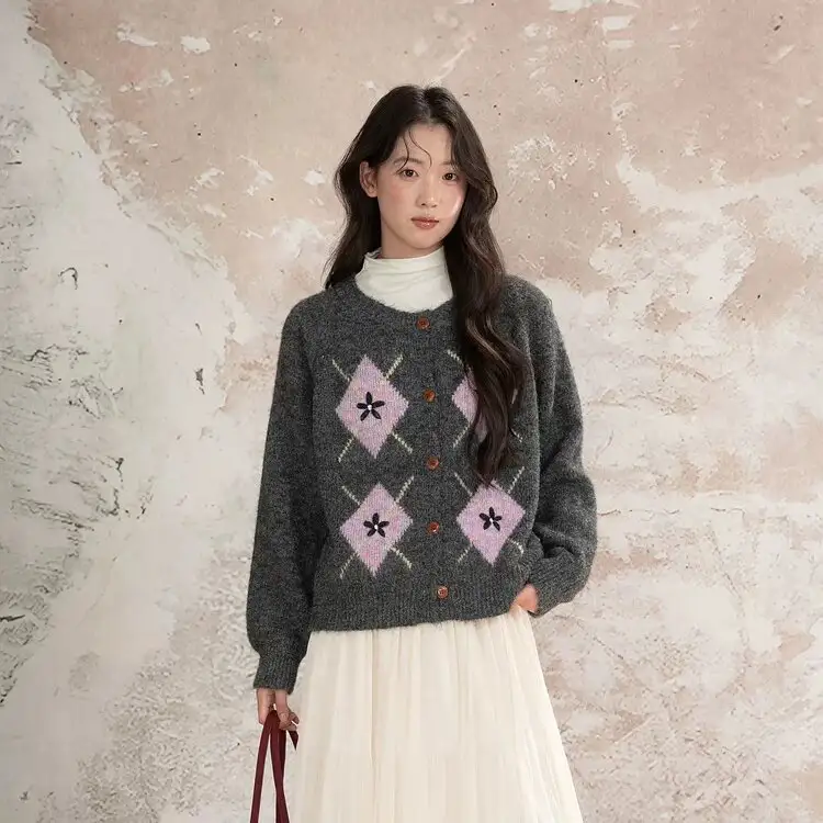 루즈핏 프레피 스타일 가디건 상세 이미지 7
