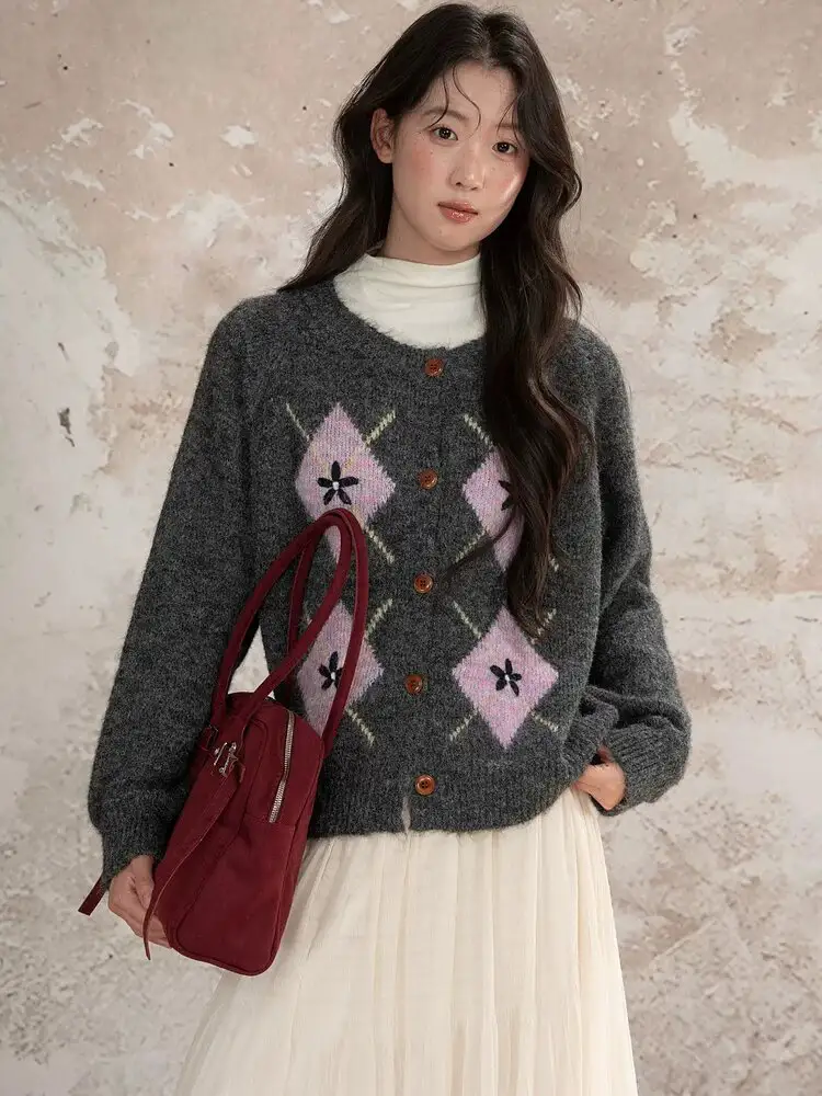루즈핏 프레피 스타일 가디건 상세 이미지 8