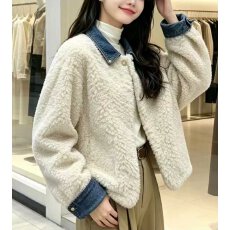批发独特超好看牛仔领袖扣拼接皮毛棉服羊羔绒毛衣开衫女秋冬保暖外套