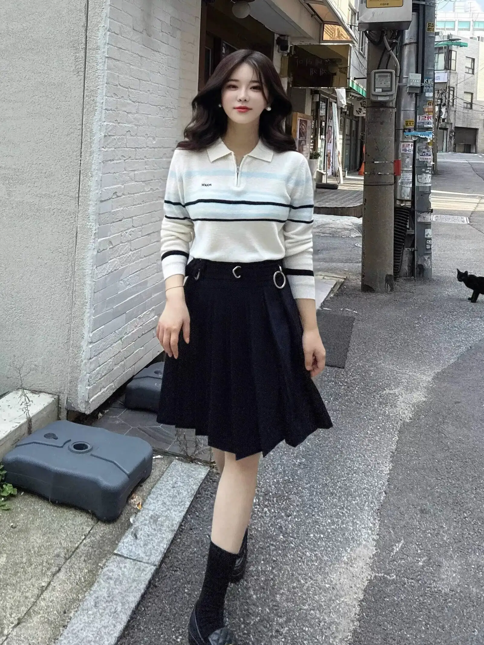 스트라이프 폴드 칼라 긴소매 니트 상세 이미지 3