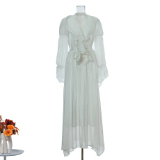 批发实拍新款法式气质荷叶<b class='q'>长裙</b>时尚高级感V领收腰喇叭袖连衣裙女 8色