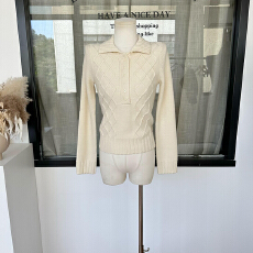 黑豆哼哼 留学生*绵羊毛绞花POLO领毛衣复古气质修身短款针织上衣