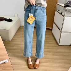 批发浅蓝直筒<b class='q'>牛仔裤</b>女秋季2025年新款小个子高腰窄版<b class='q'>显瘦</b>九分阔腿裤子