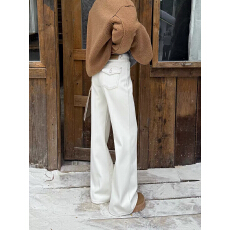 批发米白色微喇牛仔<b class='q'>裤</b>女2026春秋新款高腰小众翻盖后袋<b class='q'>宽松</b>显瘦马蹄<b class='q'>裤</b>