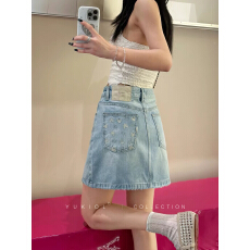 批发小羽家牛仔短裙女2026夏季新款<b class='q'>半身裙</b>浅色高腰显瘦爱心刺绣A字裙