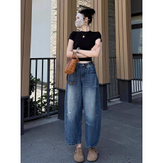批发不规则磨破破洞弯刀牛仔裤女2026<b class='q'>春</b>夏欧货复古高腰宽松九分气球裤