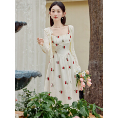 批发实拍 复古法式<b class='q'>刺绣</b>收腰吊带<b class='q'>连衣裙</b>+针织开衫 上架+40以上