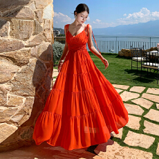 批发法式辣妹纯欲风性感露背吊带连衣裙收腰显瘦大摆长裙