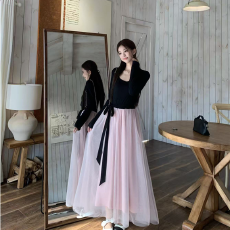 批发法式温柔风<b class='q'>连衣裙</b><b class='q'>撞色</b>拼接生日裙子女秋冬季气质系带收腰网纱长裙