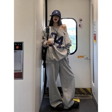 批发宽松高级感露肩卫衣阔腿长裤两件套