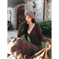 批发内搭打底衫女新款秋冬高级感<b class='q'>长袖</b>t恤蕾丝v领假两件上衣