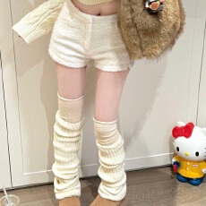 批发580克原版面料 黑色毛呢休闲短<b class='q'>裤</b>女冬季靴<b class='q'>裤</b>直筒<b class='q'>裤</b>高腰包臀<b class='q'>裤</b>子