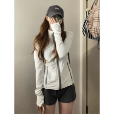 批发冰丝修身防晒衣女夏季新款防紫外线透气设计感<b class='q'>户外</b>运动轻薄款外套