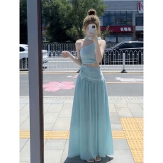 批发超仙性感斜肩法式茶歇连衣裙镂空露腰宽松显瘦压褶气质风无袖长裙