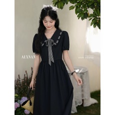 批发「黑巧格语」学院风黑色<b class='q'>连衣裙</b>女夏季新款法式长裙气质裙子