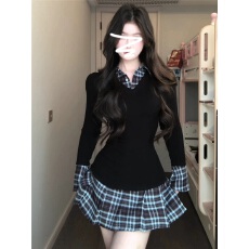 批发秋冬流行穿搭学院风修身显瘦针织连衣裙女2026秋季新款百褶<b class='q'>短裙</b>子