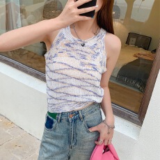 批发背心女<b class='q'>夏</b>外穿宽松设计感小众内搭彩虹针织辣妹吊带打底挂脖上衣