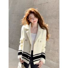 批发<b class='q'>白色</b>西装领毛衣外套女秋冬季加厚高端小资独特巨好看毛绒针织开衫