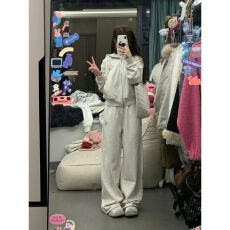 批发盐系学院风休闲<b class='q'>运动服</b>套装女春秋学生韩版宽松<b class='q'>显瘦</b>时尚卫衣两件套