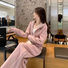 批发巨好看的早秋<b class='q'>套装</b>2025<b class='q'>女</b>减龄超火高级感<b class='q'>卫衣</b>阔腿裤运动<b class='q'>休闲</b>两件套