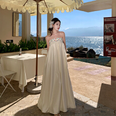 批发法式抹胸连衣裙甜美温柔风2025年新款休闲裙子中长款