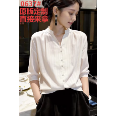 批发立领白色中袖小V单排扣2026夏季时尚舒适独特气质<b class='q'>设计</b>衬衫上衣