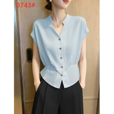 批发洋气V领短袖衬衫女夏季2026年新款绝美高级感上衣<b class='q'>设计</b>感小衫干练