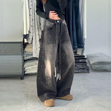 批发黑色小众<b class='q'>烫钻</b>阔腿<b class='q'>牛仔裤</b>女春季2026新款满天星设计感显瘦拖地裤