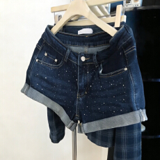 批发设计感复古重工<b class='q'>烫钻</b>卷边牛仔短裤女夏季美式辣妹低腰性感包臀热裤