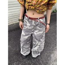 批发美式高街白灰迷彩阔腿<b class='q'>牛仔裤</b>女2026秋季新款宽松显瘦多口袋弯刀裤