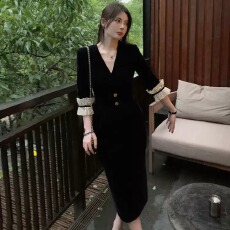 批发法式赫本风黑色丝绒<b class='q'>连衣裙</b>高级感收腰小黑裙高端轻奢小众礼服裙女