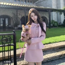 批发两只水仙<b class='q'>明星</b>同款 律政俏佳人千金小香风套装收腰小翻领飘带