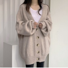 批发<b class='q'>韩国</b>chic秋冬休闲慵懒风V领单排扣宽松灯笼袖针织开衫毛衣外套女