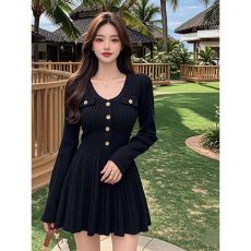 批发黑色针织<b class='q'>连衣裙</b>冬装女款新款收腰显瘦气质长袖V领拼接短裙